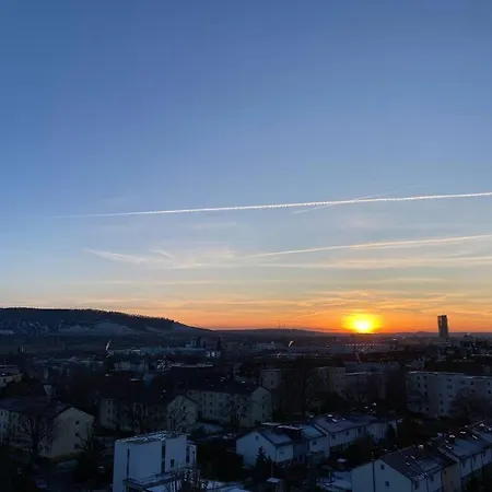 Retro Sky View In Bahnhofsnahe *